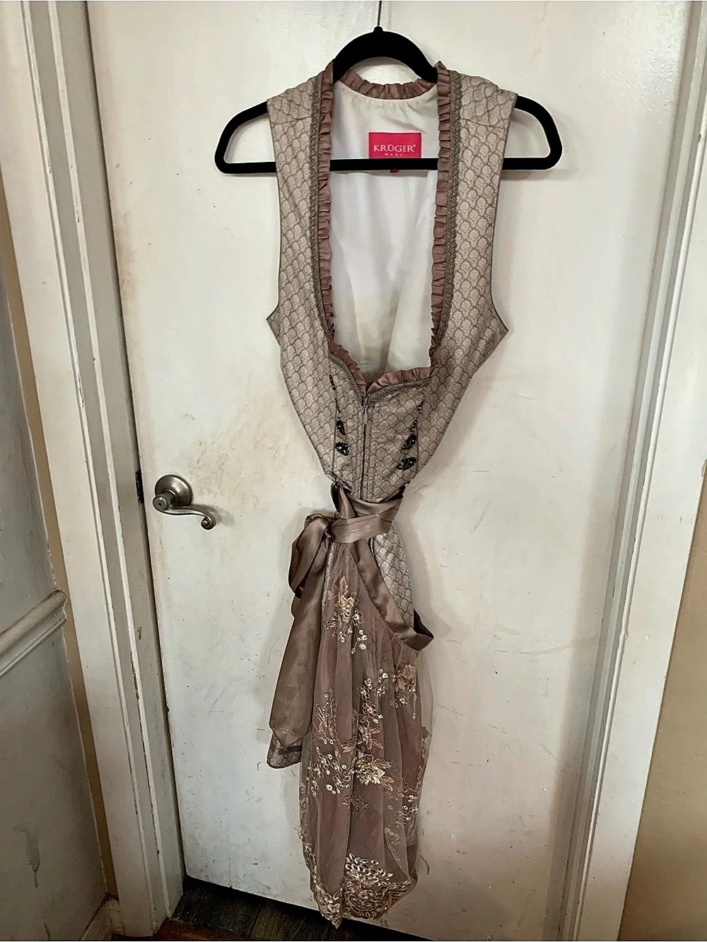 Krüger Madl taupe and lace MIDI Dirndl Size 46